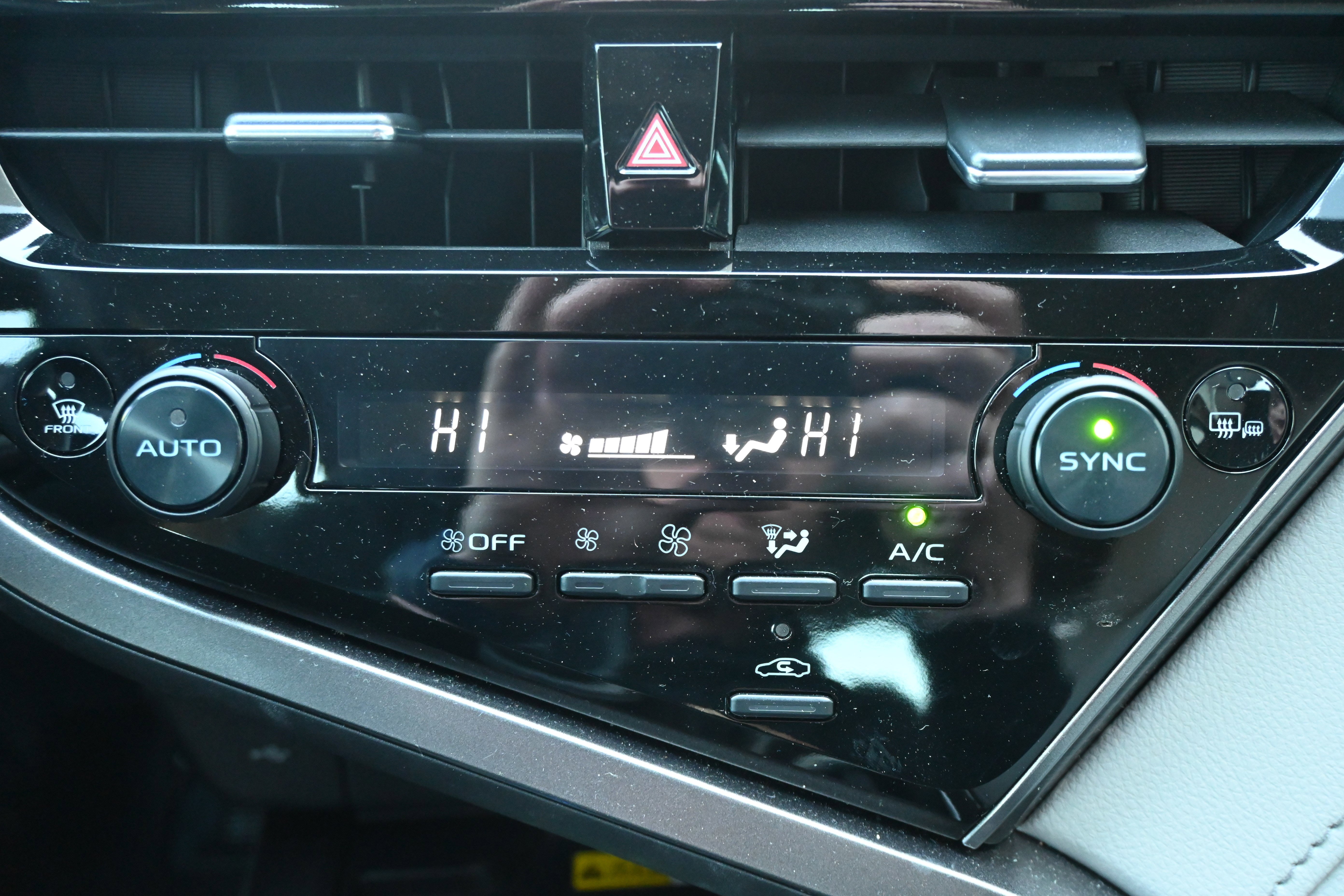 Used 2024 Toyota Camry XLE image 28