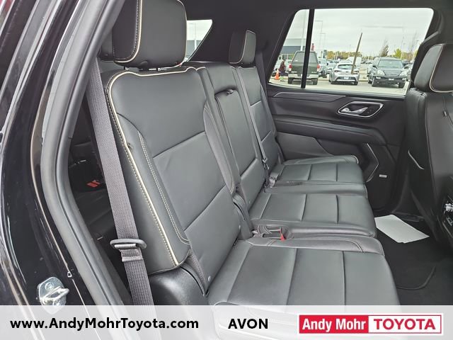 Used 2024 GMC Yukon SLT image 32