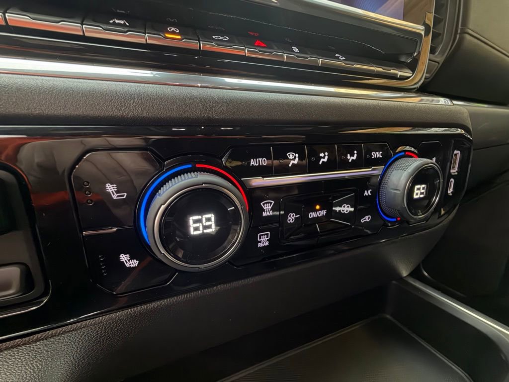 Used 2023 Chevrolet Silverado 1500 LT Trail Boss w/ Protection Package image 25