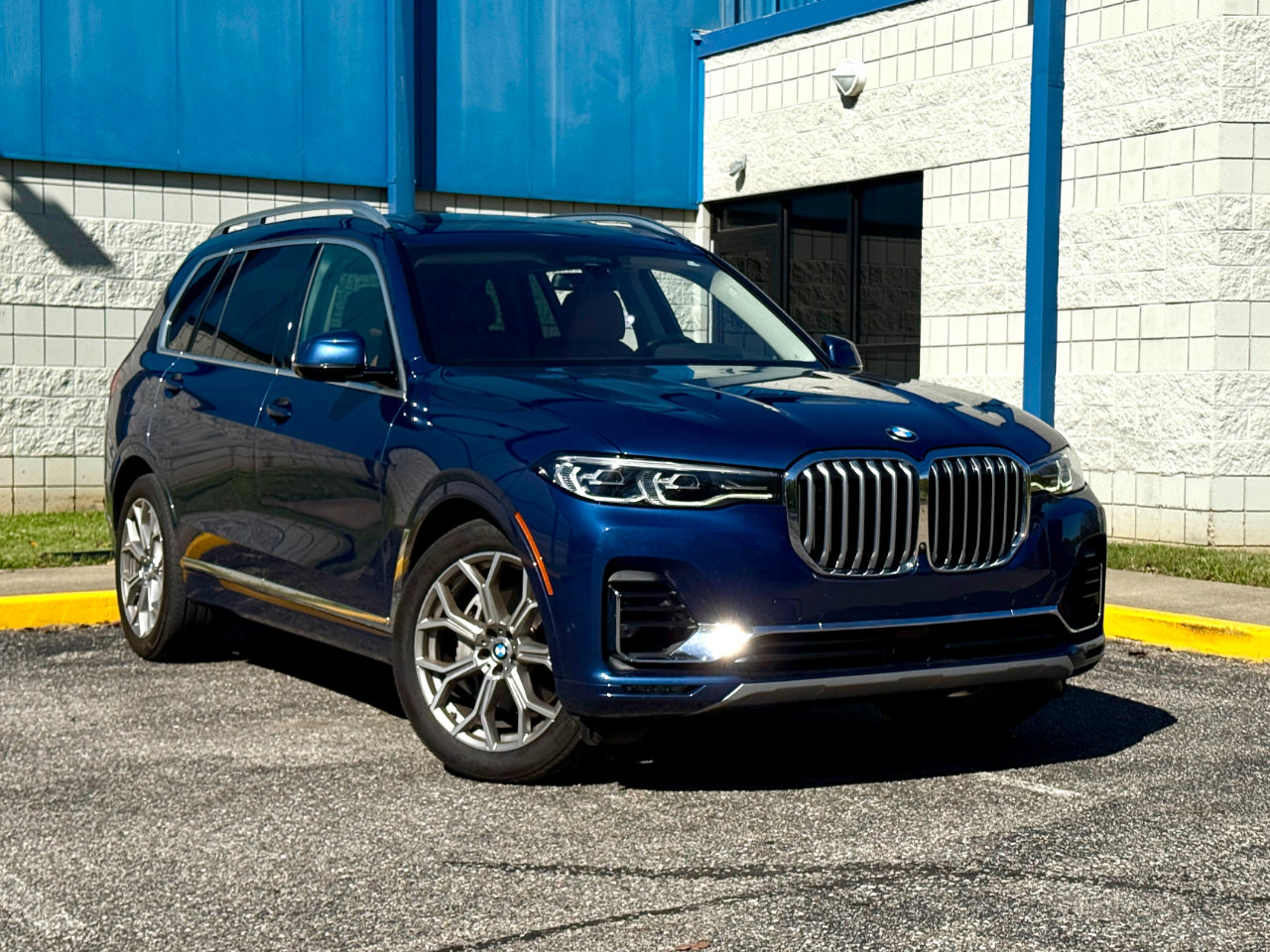 Used 2019 BMW X7 xDrive40i w/ Premium Package image 3