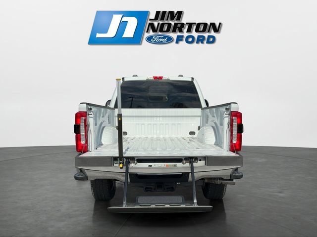 Used 2025 Ford F250 Lariat w/ Chrome Package image 12