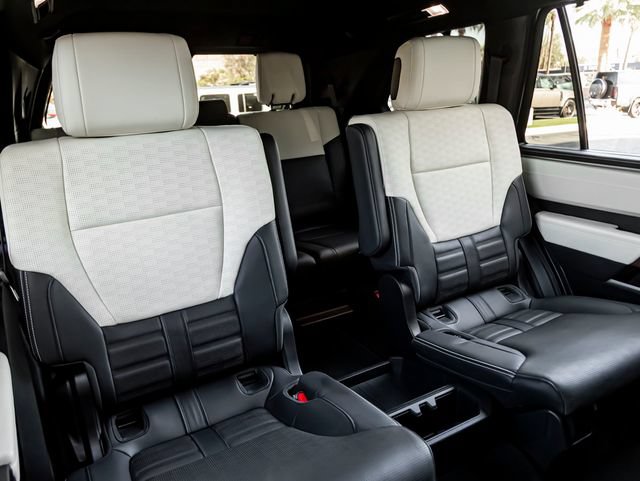Used 2023 Toyota Sequoia Capstone AWD/4WD image 36
