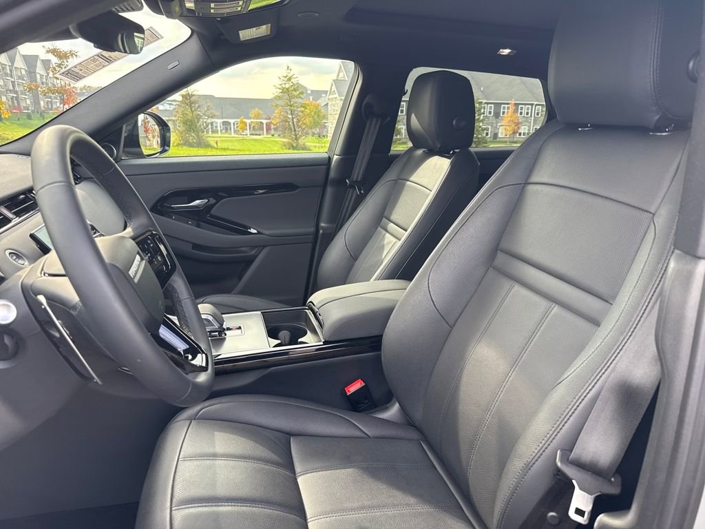 Used 2026 Land Rover Range Rover Evoque S AWD/4WD image 13