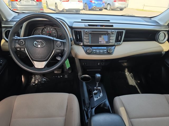 Used 2015 Toyota RAV4 XLE AWD/4WD image 8
