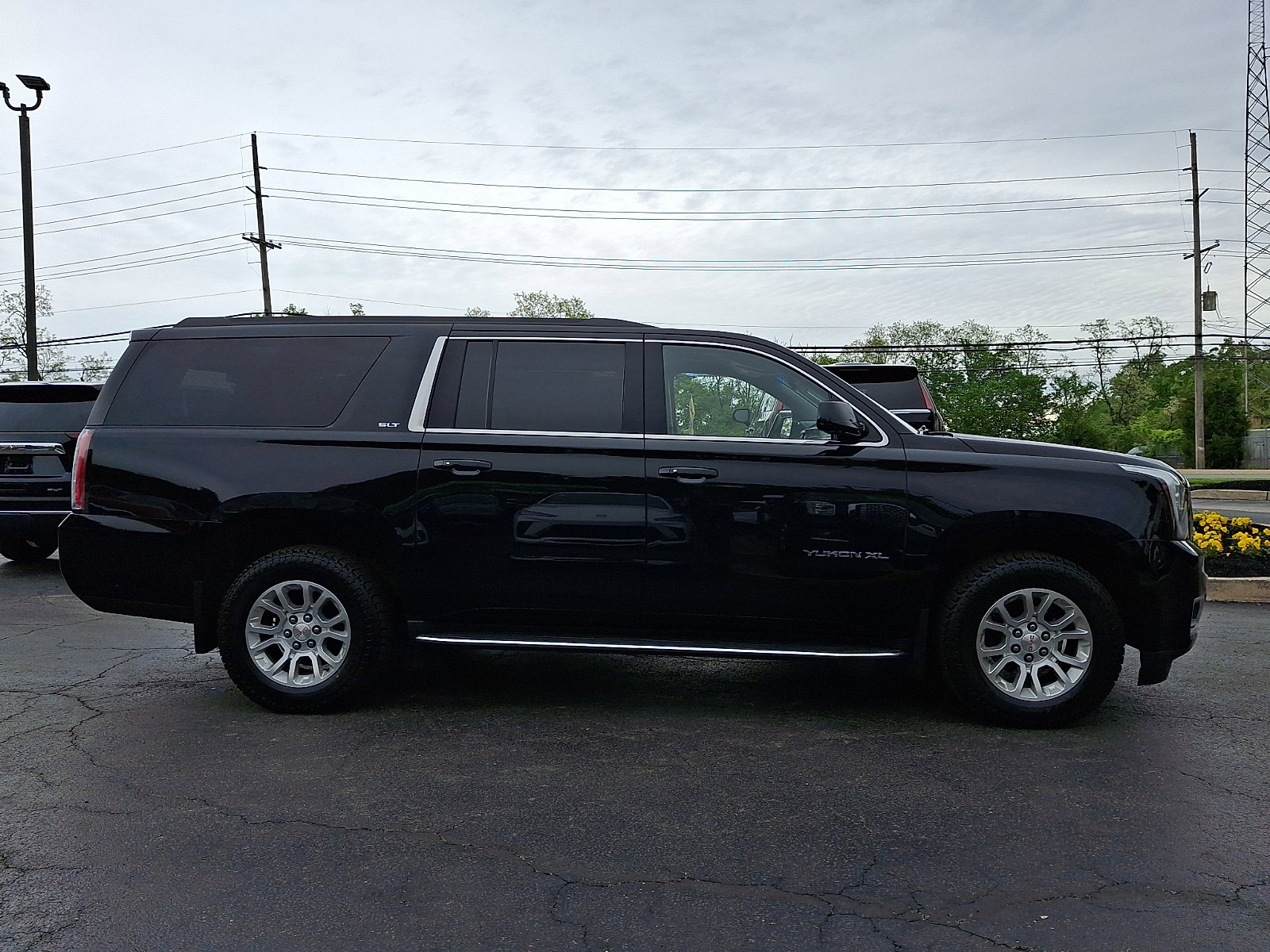 Used 2019 GMC Yukon XL SLT AWD/4WD image 7