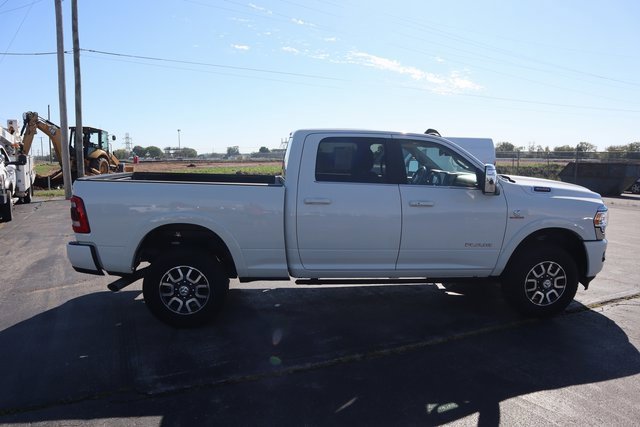 Used 2024 RAM 3500 Limited image 3