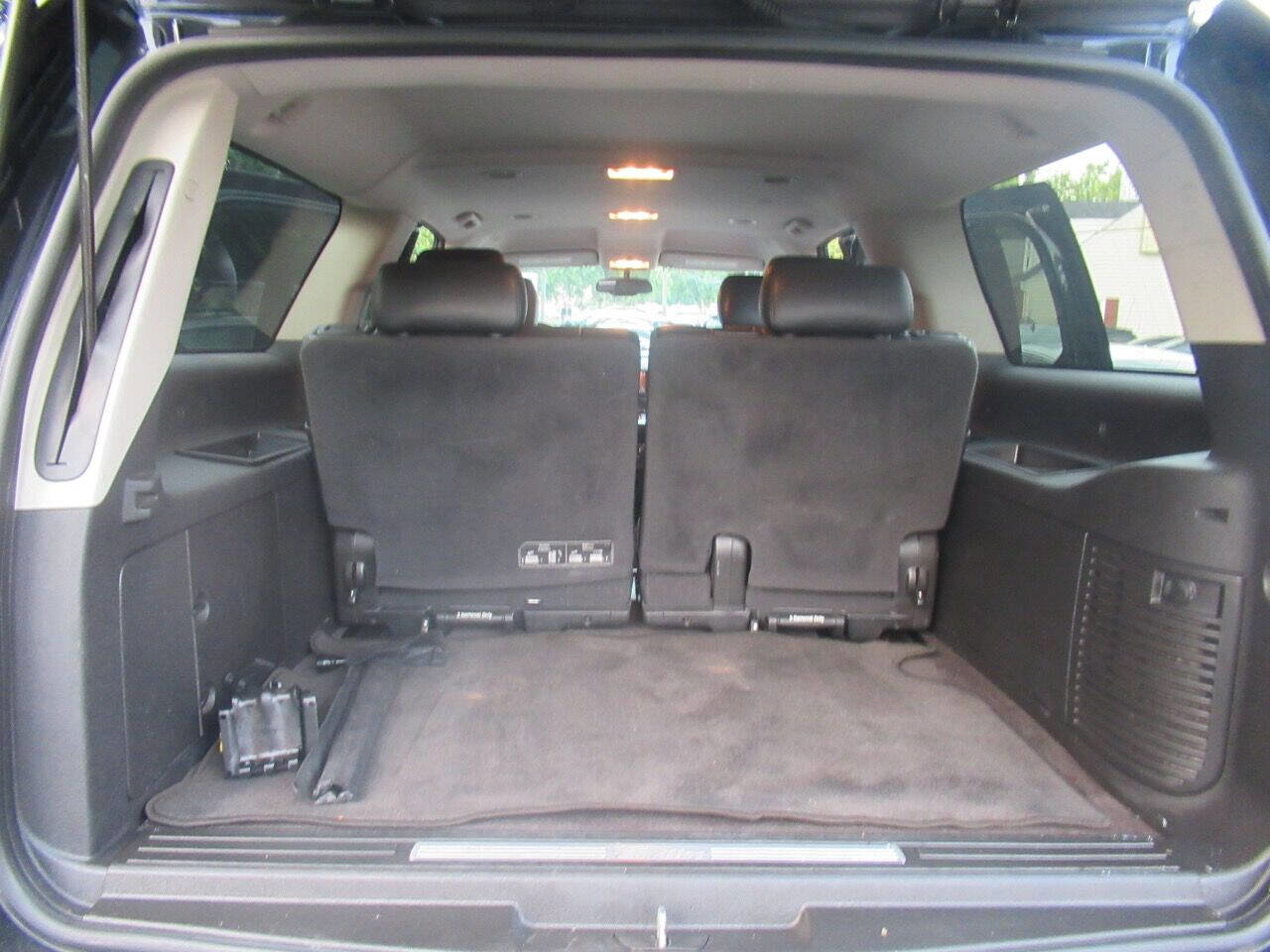 Used 2013 Cadillac Escalade ESV AWD w/ Livery Package image 13