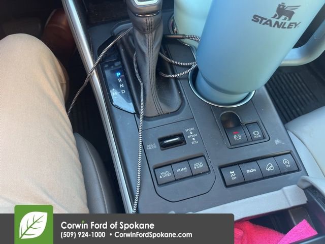 Used 2021 Toyota Highlander XLE image 14