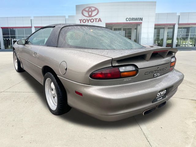 Used 2002 Chevrolet Camaro Z28 w/ SS Performance/Appearance Pkg RWD image 3
