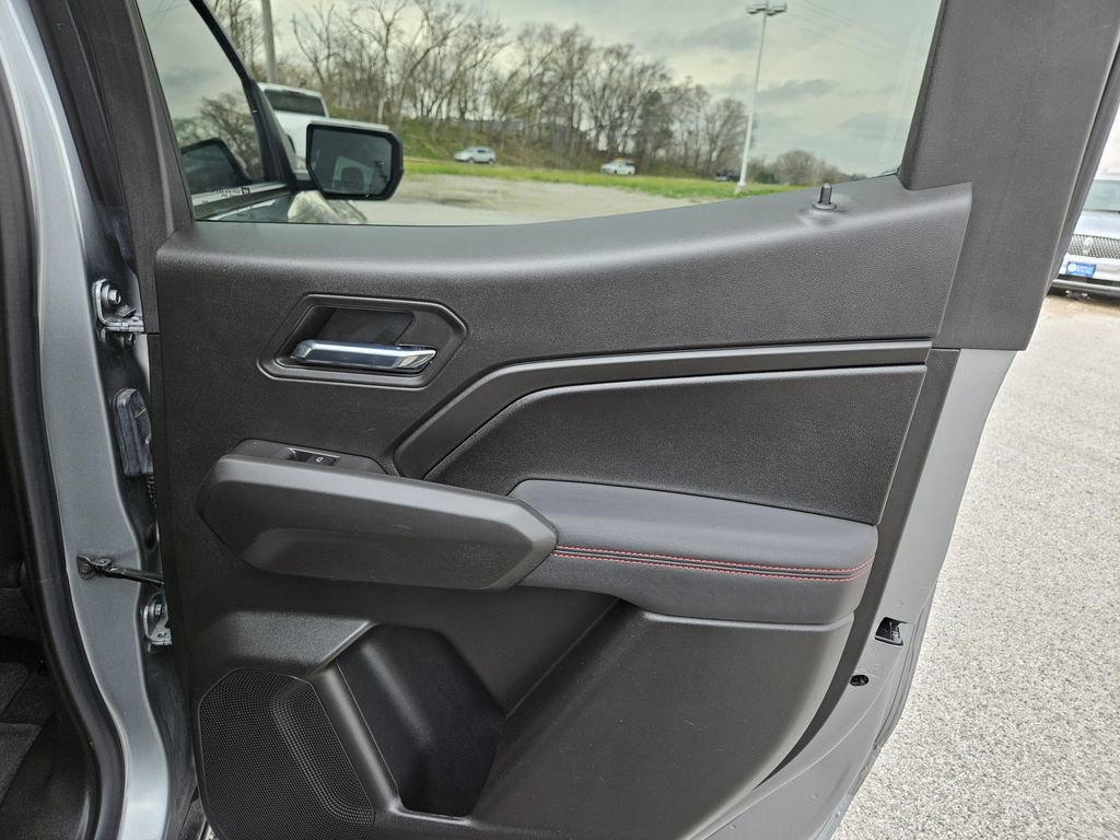 Used 2023 Chevrolet Colorado Z71 w/ Z71 Convenience Package 2 AWD/4WD image 29