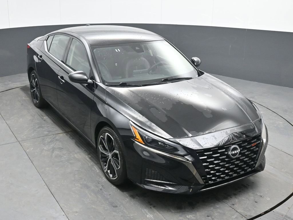 Used 2025 Nissan Altima 2.5 SR image 37