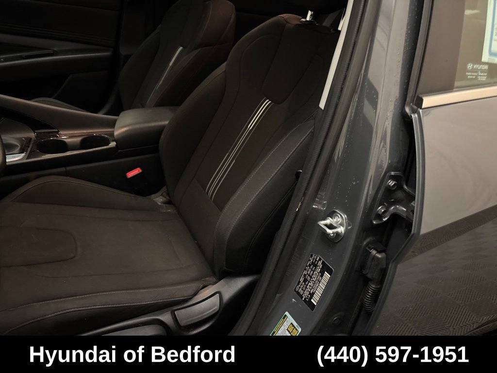 Used 2024 Hyundai Elantra SEL w/ Convenience Package FWD image 11