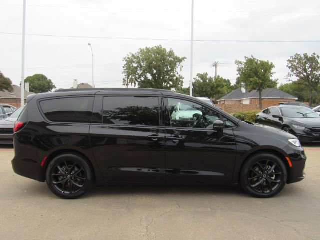 Used 2026 Chrysler Pacifica Limited w/ S Appearance Package image 6