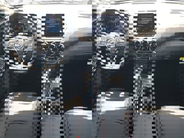 New 2025 Nissan Sentra SR w/ SR Premium Package image 8