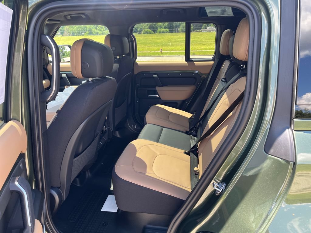 New 2026 Land Rover Defender 110 X AWD/4WD image 16