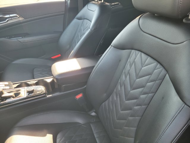 Used 2024 Kia Sportage X-Line w/ X-Line Premium Package AWD/4WD image 11
