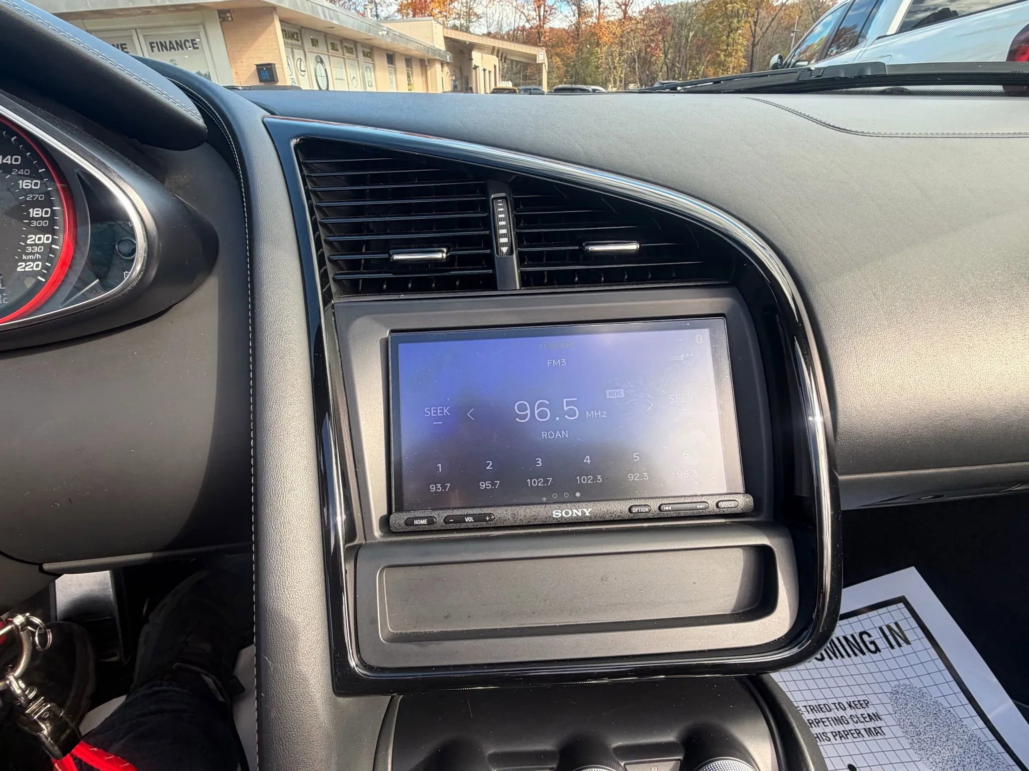 Used 2015 Audi R8 V10 image 16