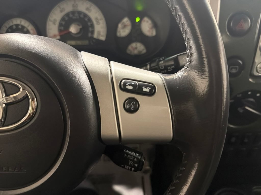Used 2011 Toyota FJ Cruiser 4WD w/ Upgrade Pkg 3 image 28