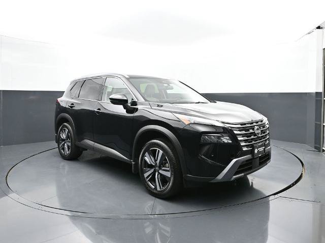 Certified 2025 Nissan Rogue SL AWD/4WD image 1