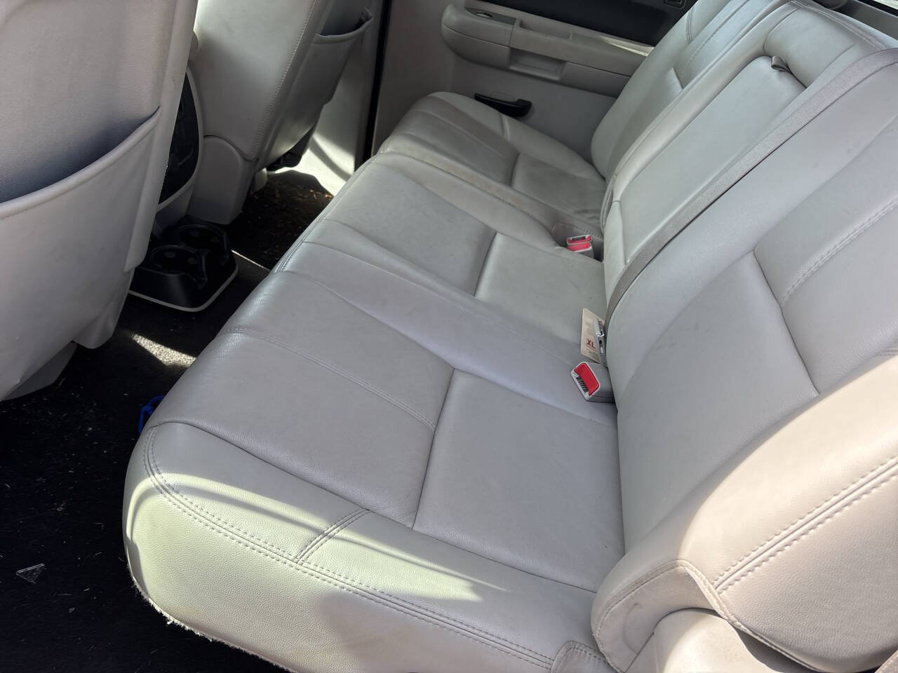 Used 2008 Chevrolet Silverado 1500 LT w/ Safety Package AWD/4WD image 16