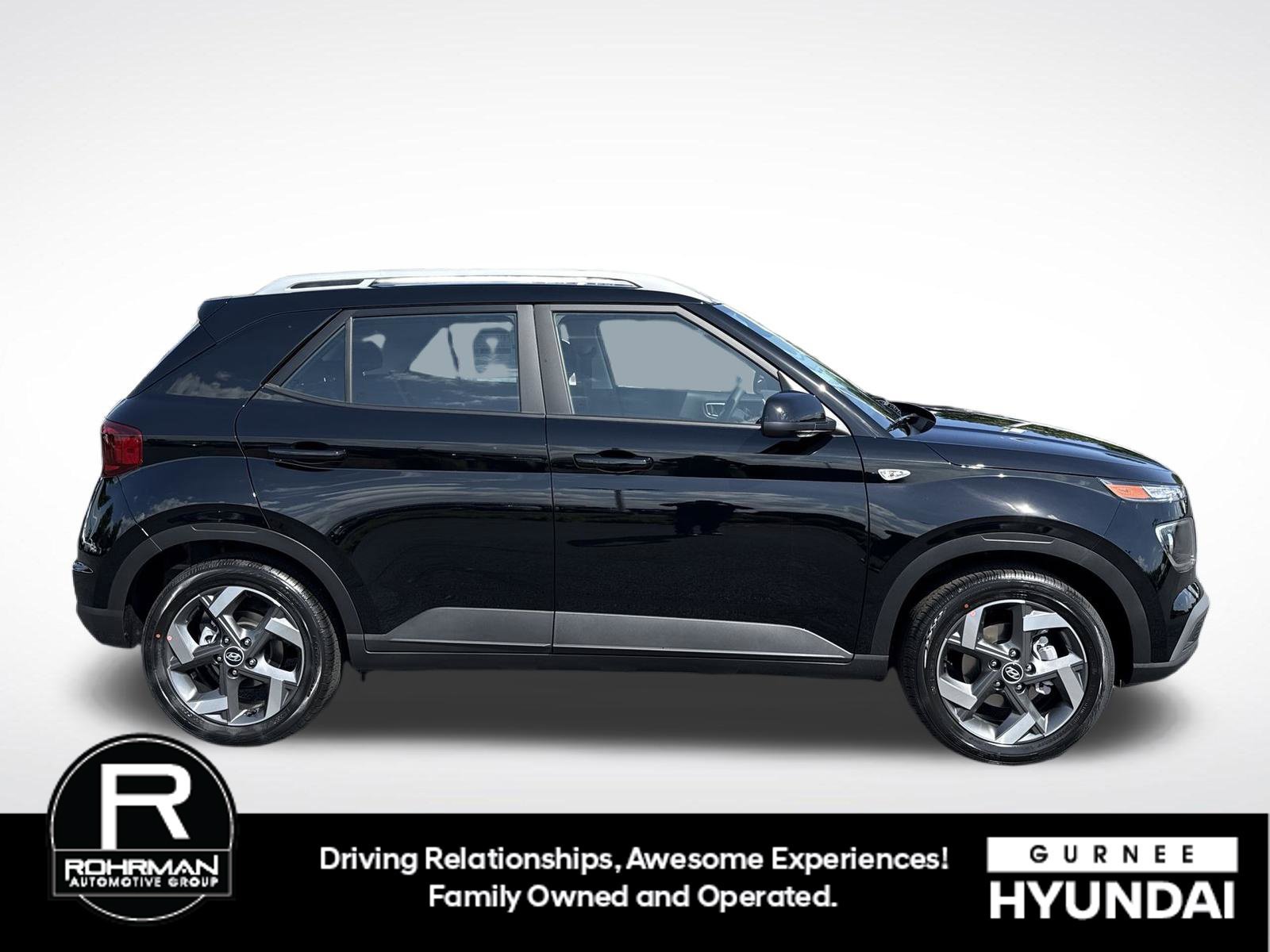 Used 2026 Hyundai Venue SEL FWD image 11