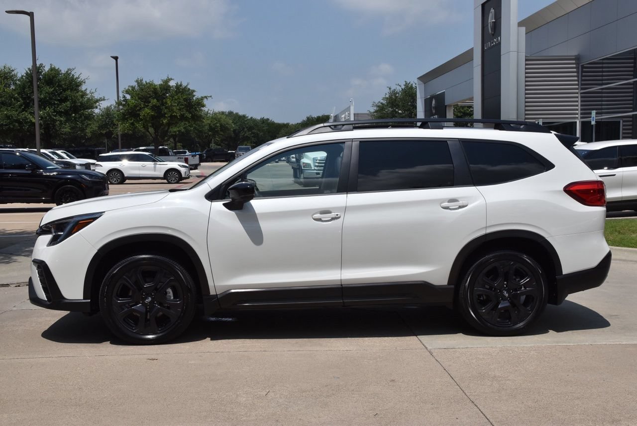 Used 2025 Subaru Ascent Bronze Edition AWD/4WD image 12