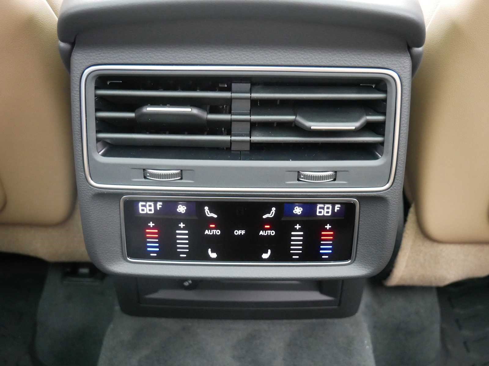 Certified 2025 Audi Q7 Premium Plus w/ Premium Plus Package image 11