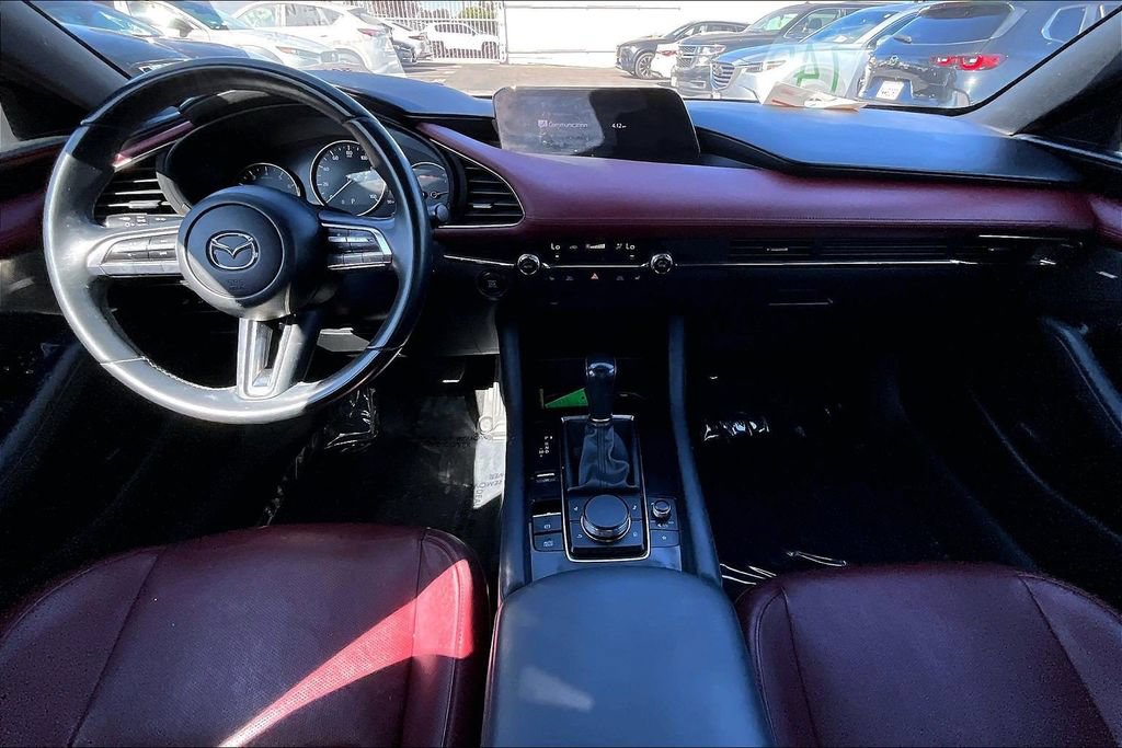Used 2019 MAZDA MAZDA3 Hatchback w/ Premium Package FWD image 11