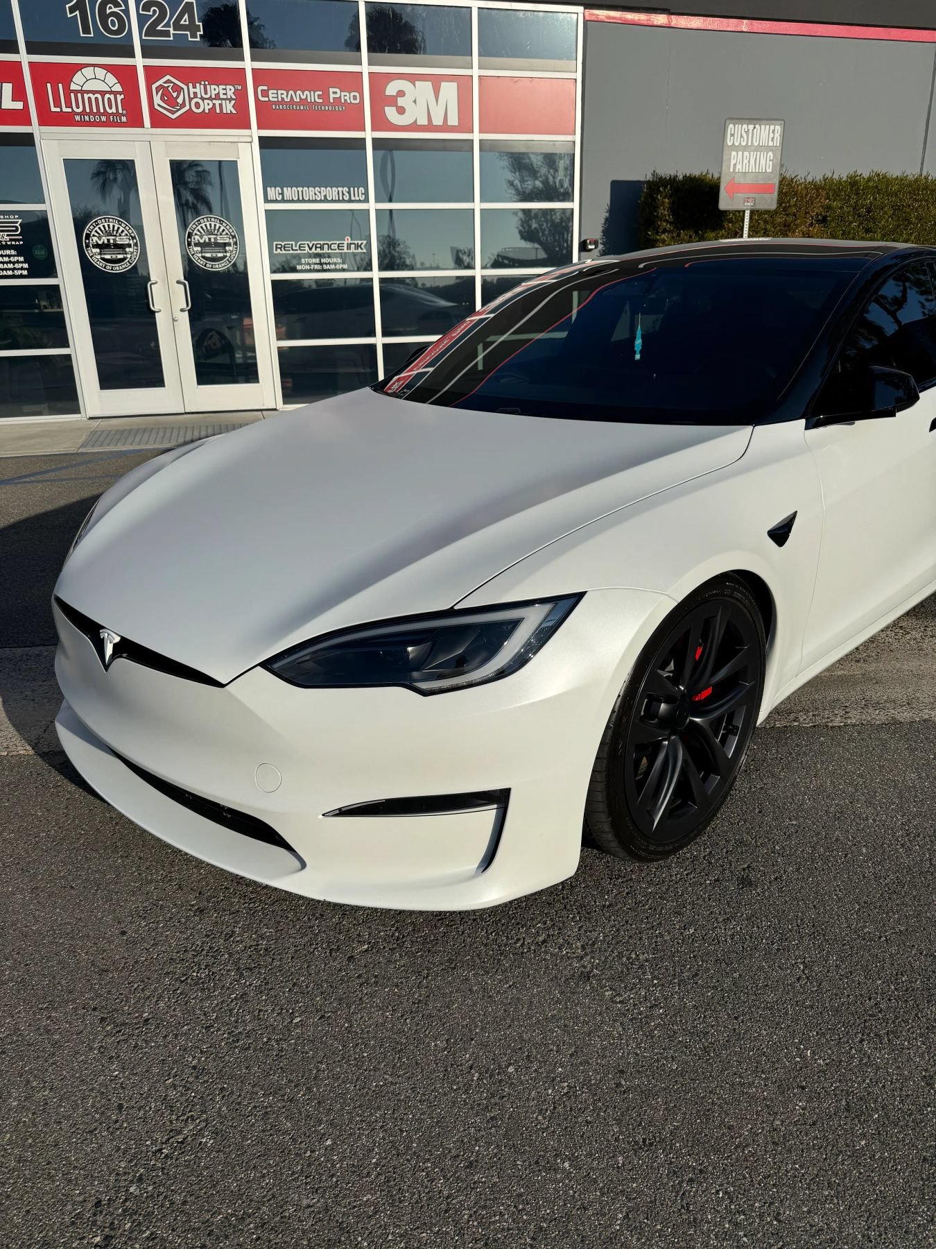Used 2023 Tesla Model S Plaid AWD/4WD image 4