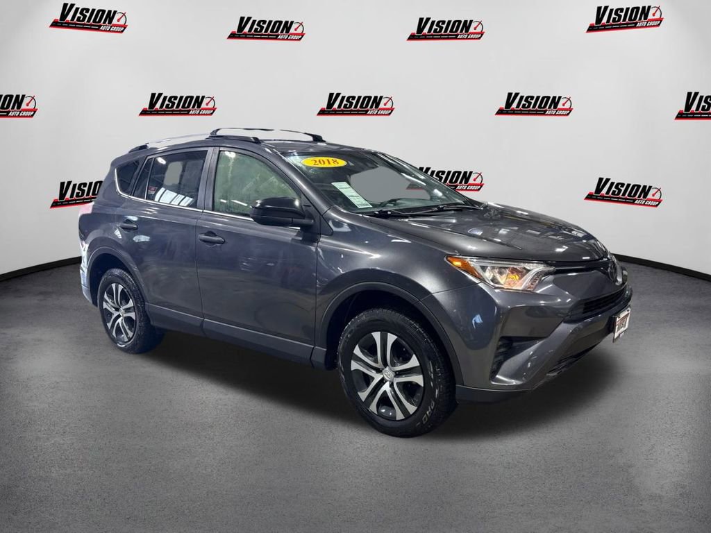 Used 2018 Toyota RAV4 LE image 3