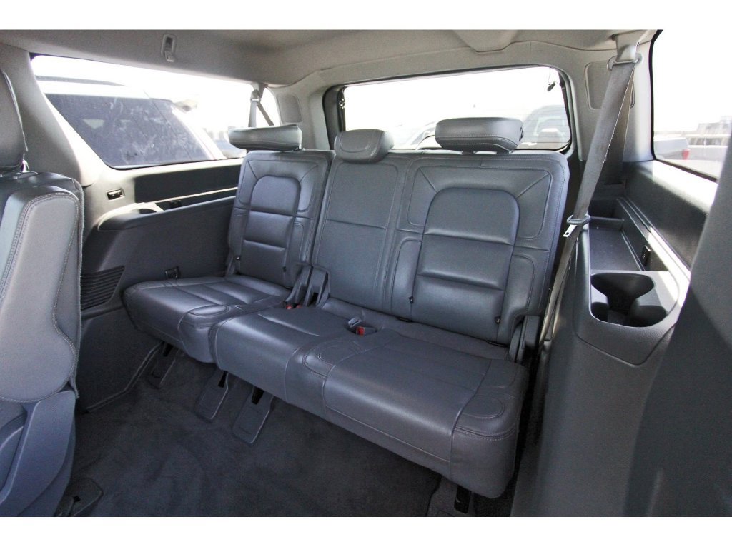 Used 2021 Lincoln Navigator L Reserve w/ Luxury Package AWD/4WD image 13