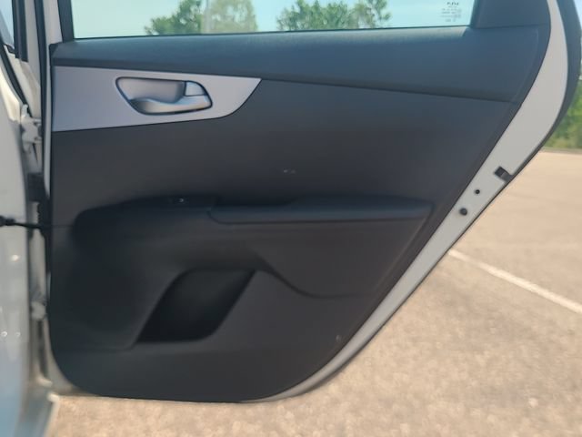 Used 2024 Kia Forte LXS FWD image 28