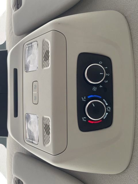 Used 2023 Ford Transit 350 XLT image 20