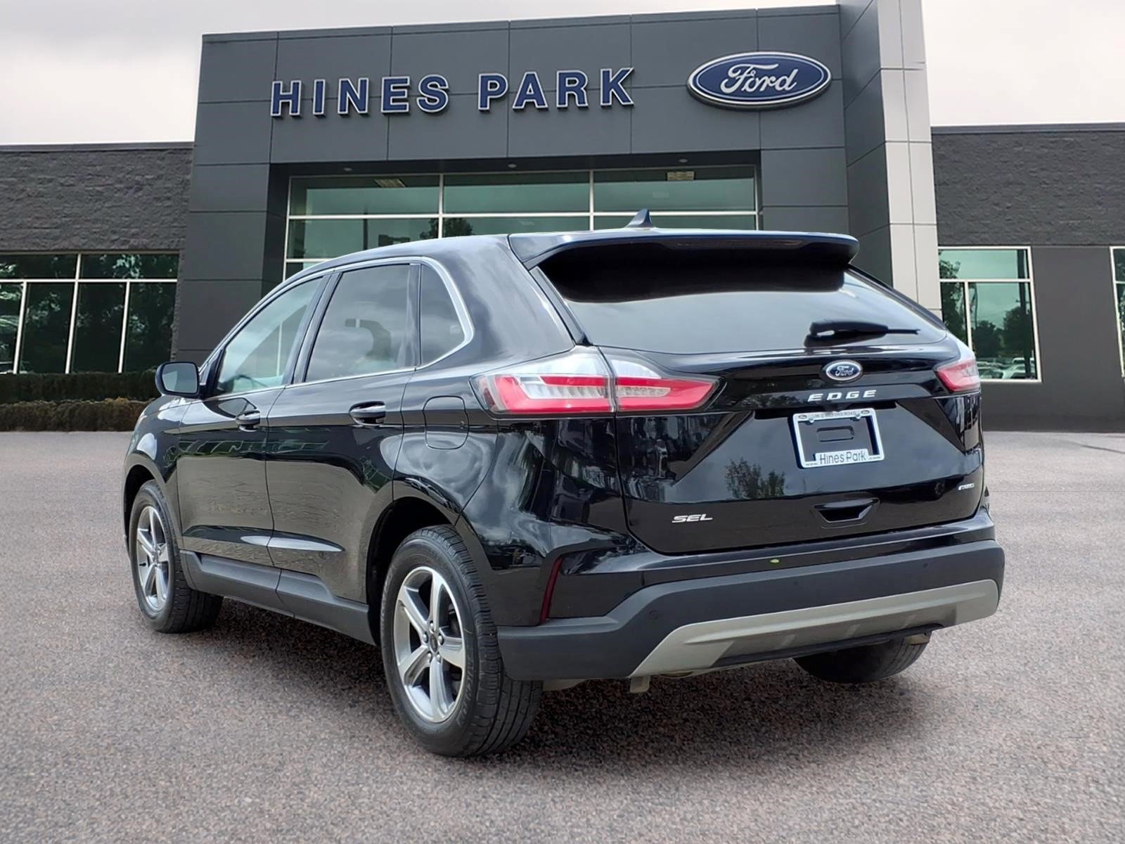Used 2023 Ford Edge SEL w/ Convenience Package AWD/4WD image 5