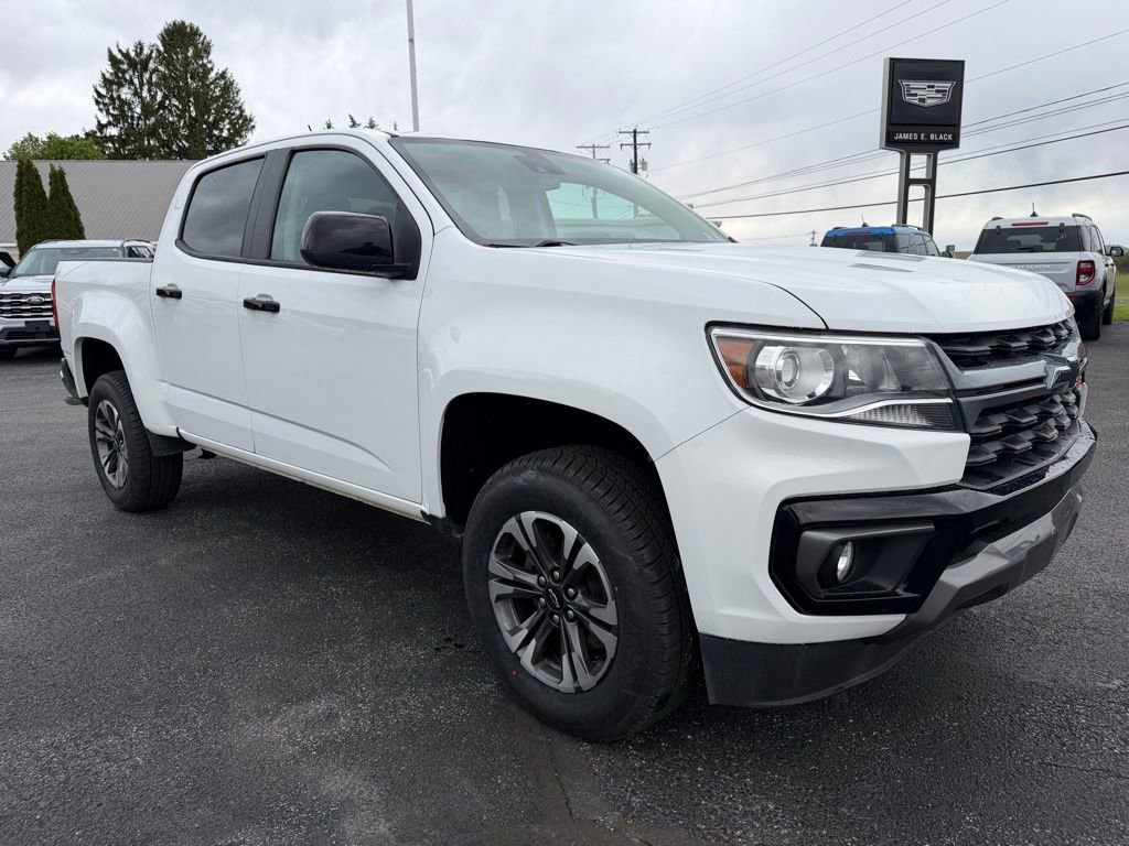 Used 2022 Chevrolet Colorado Z71 w/ Safety Package AWD/4WD image 9