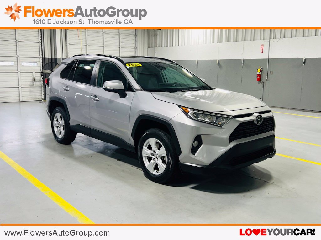 Used 2021 Toyota RAV4 XLE w/ Convenience Package