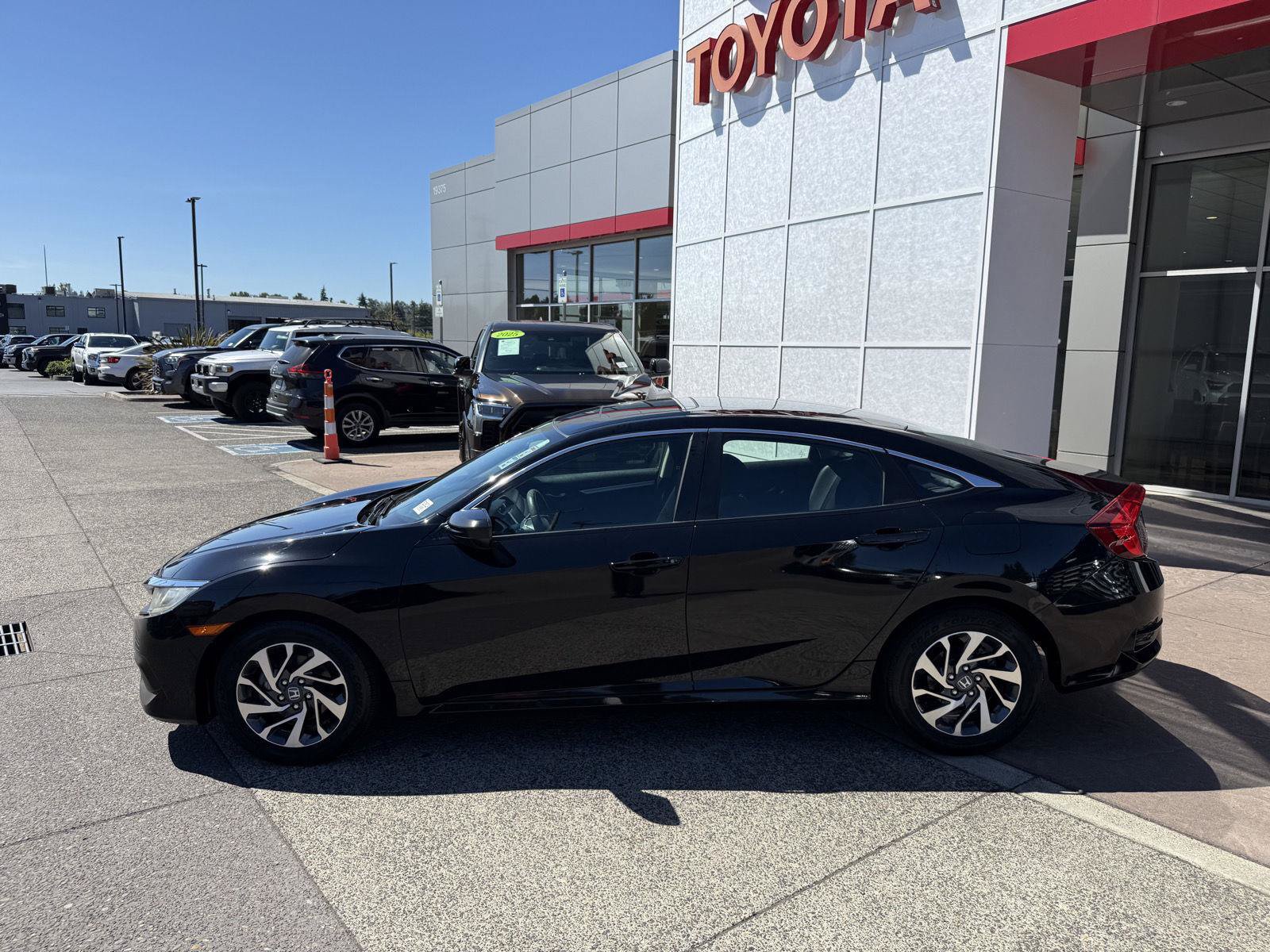 Used 2016 Honda Civic EX image 3