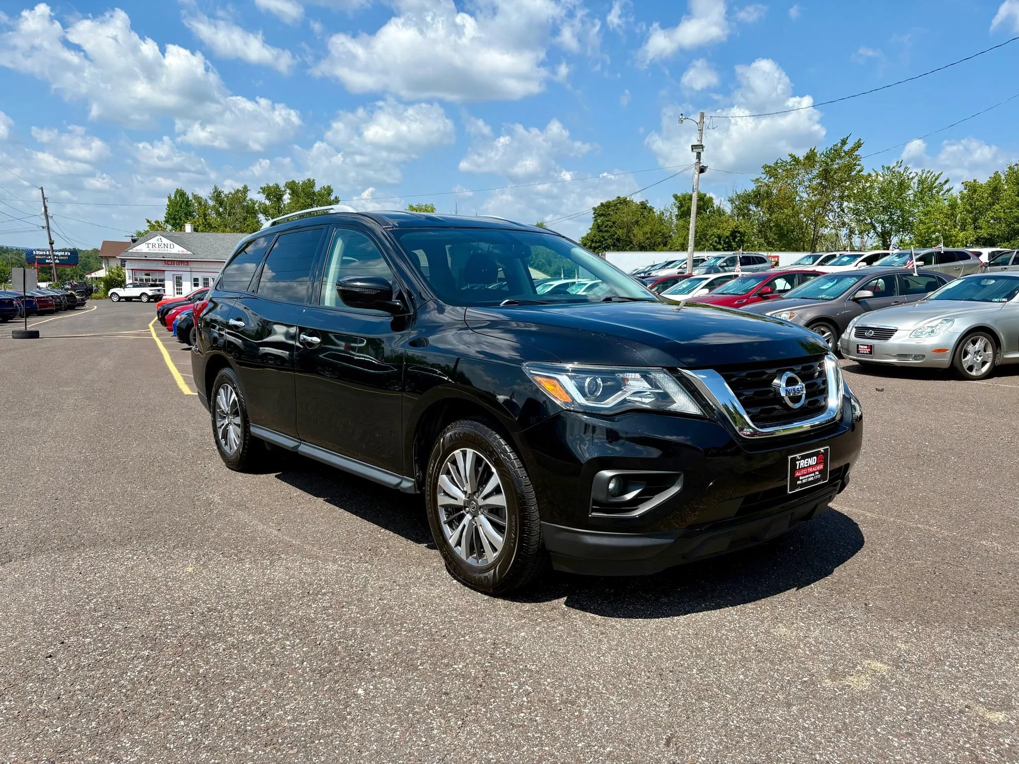 Used 2019 Nissan Pathfinder SV AWD/4WD image 7