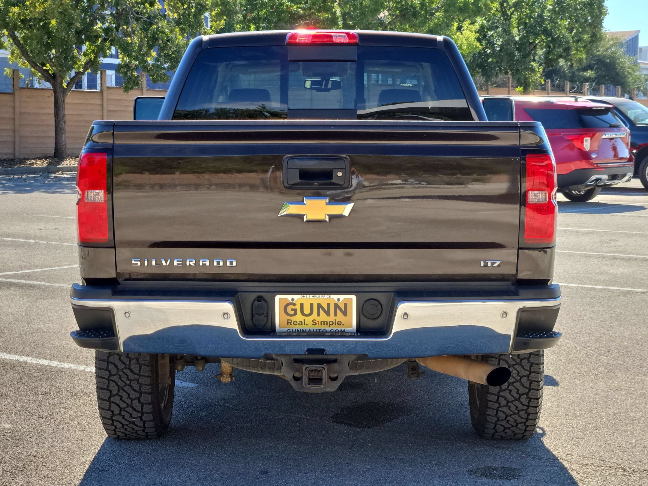 Used 2018 Chevrolet Silverado 2500 LTZ w/ Vortec Plus Package AWD/4WD image 4