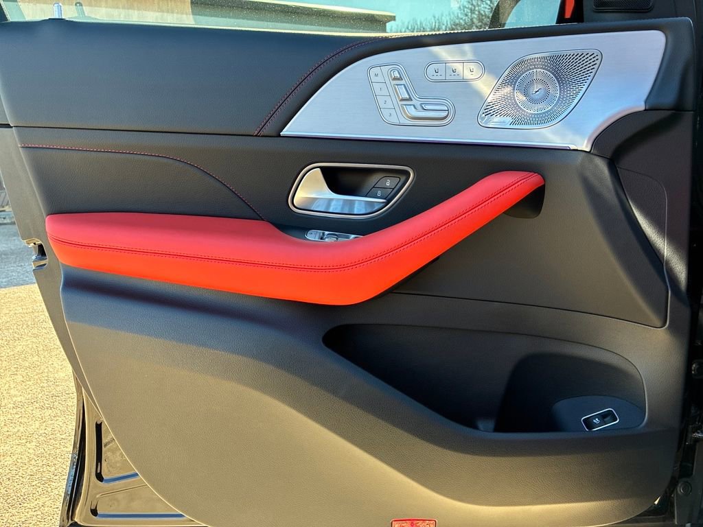 Used 2025 Mercedes-Benz GLE 53 AMG GLE 53 AMG image 10