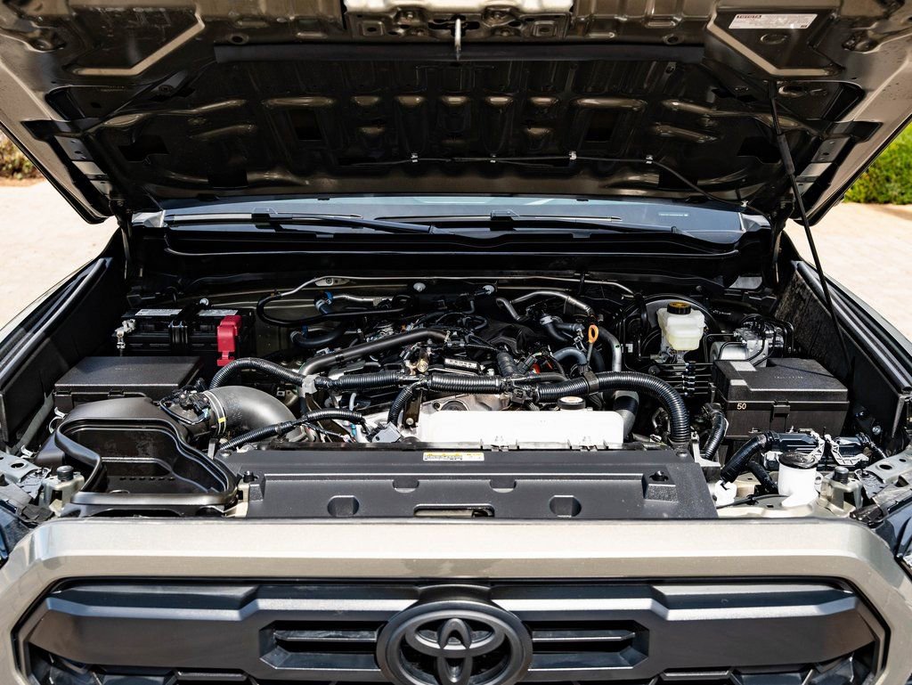 Used 2025 Toyota Tacoma TRD Sport AWD/4WD image 42