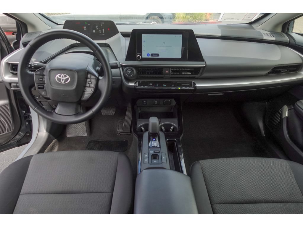 Used 2025 Toyota Prius LE FWD image 20