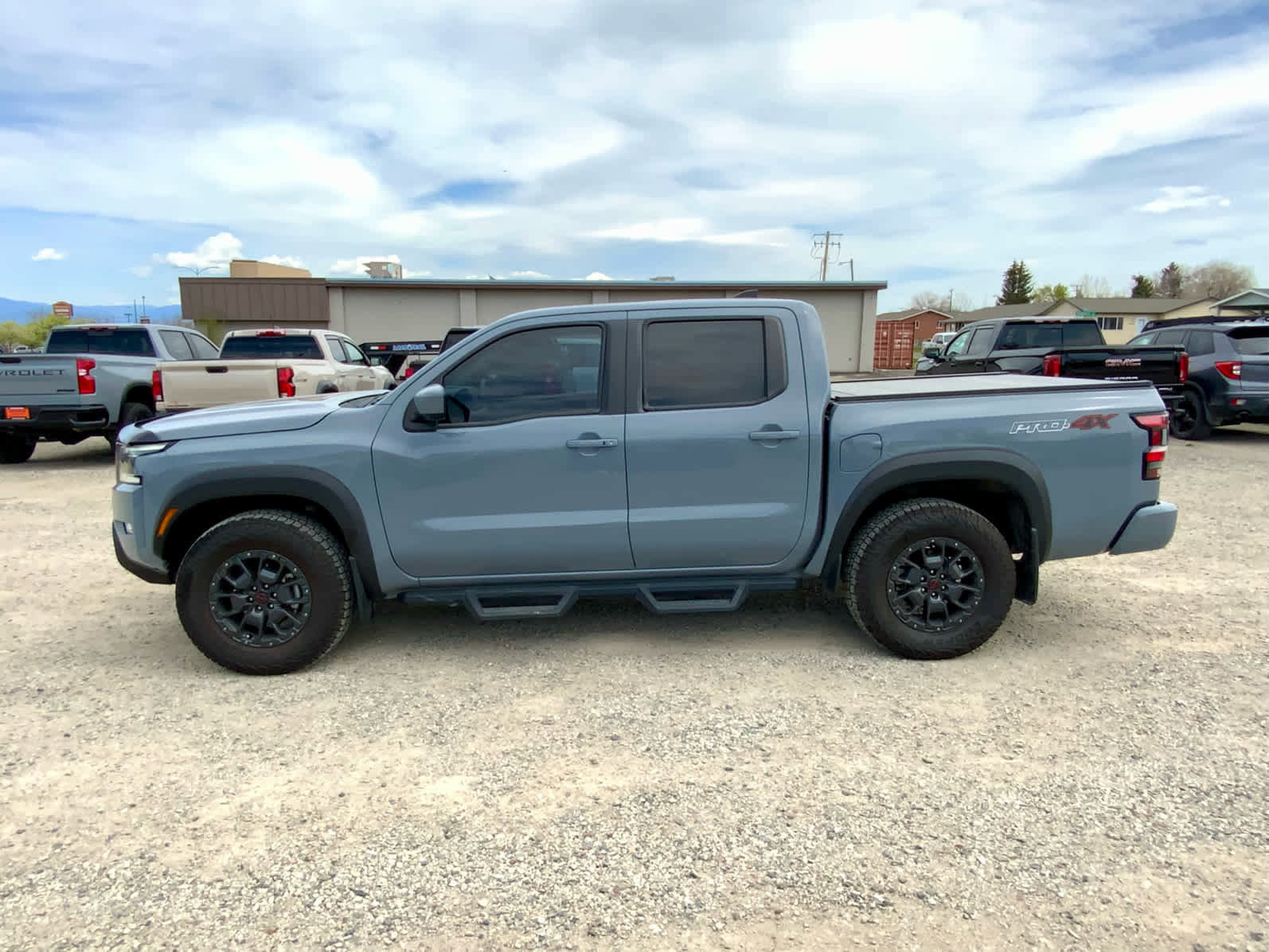 Used 2023 Nissan Frontier PRO-4X w/ Pro-4X Premium Package AWD/4WD image 2