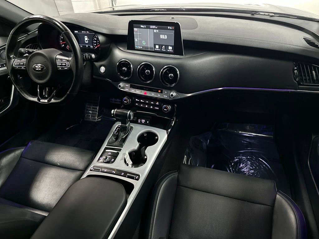 Used 2020 Kia Stinger GT1 AWD/4WD image 12