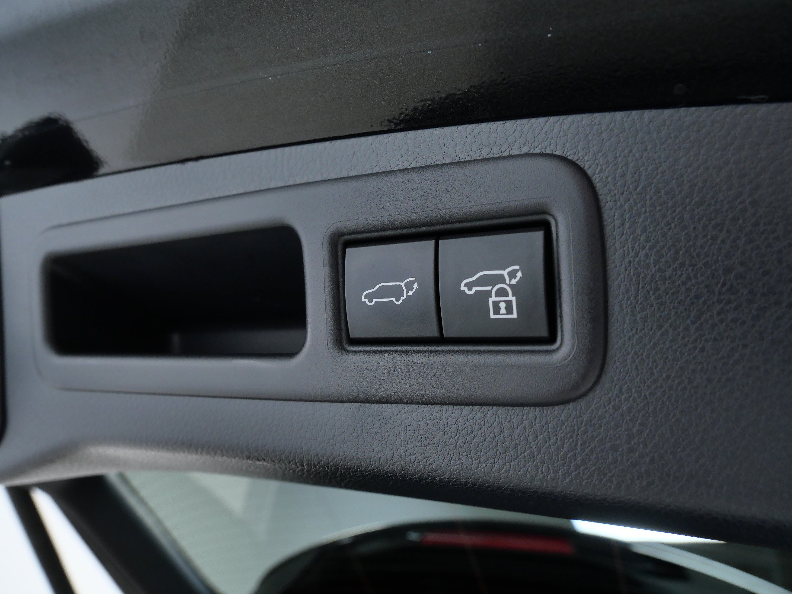Used 2023 Lexus RX 350 Premium w/ Accessory Package (Z1) AWD/4WD image 8