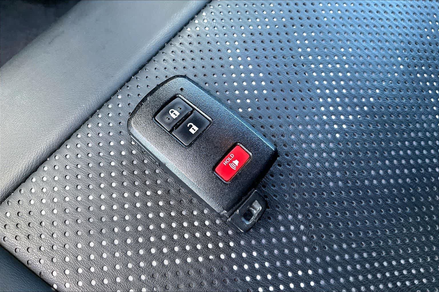 Used 2023 Toyota Tacoma TRD Off-Road AWD/4WD image 19
