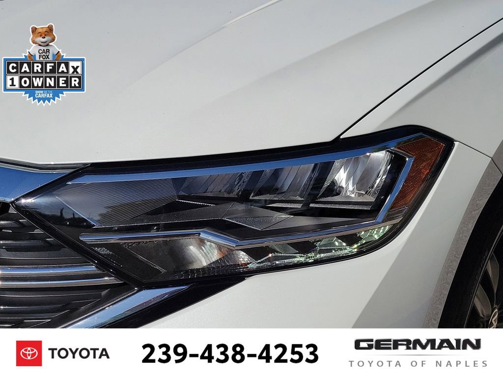 Used 2024 Volkswagen Jetta SE FWD image 14