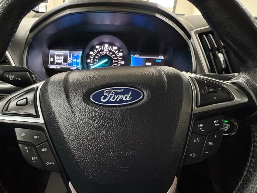 Used 2024 Ford Edge SEL image 17
