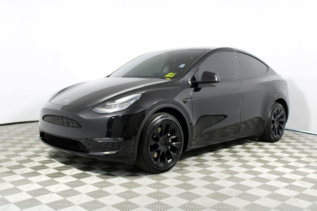 Used 2021 Tesla Model Y Long Range AWD/4WD image 32