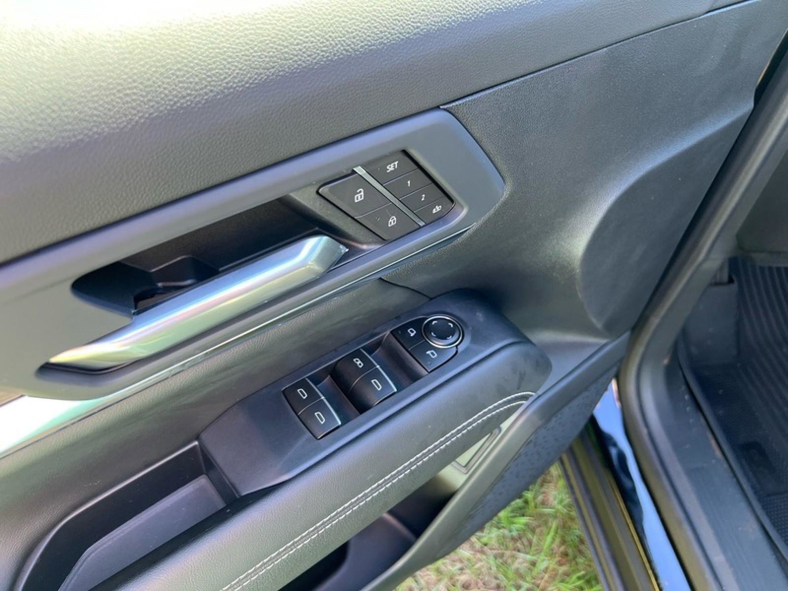 New 2026 GMC Terrain Denali w/ LPO, Floor Liner Package image 27